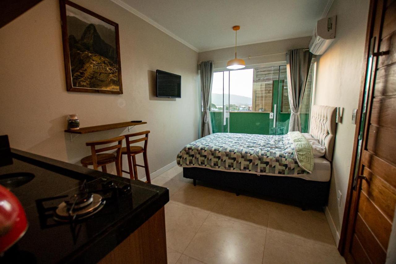 Lake View Guest House Прайя-ду-Роза Экстерьер фото